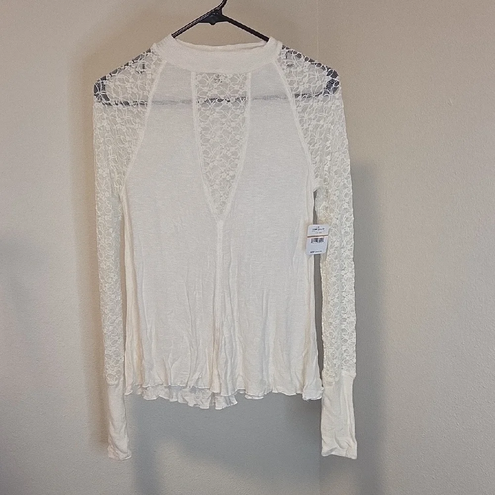 Free People Chic Light Ivory Lace Sleeve Blouse